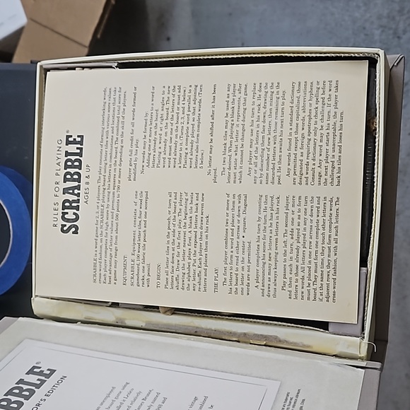 Clue - The Great Detective Game - Classic Collector's Edition and Scrabble Class - Picture 6 of 9